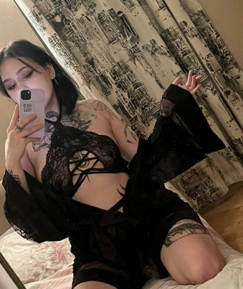 Встречи со мной - это воплощение ваших самых тайных фантазий. 🌙
💋 Я с удовольствием сопровождаю вечеринки и деловые встречи, подчеркивая вашу привлекательность и успех. Я сделаю вас центром внимания, доставив истинное наслаждение и неповторимые эмоции. 🌟
📸 На фото, которые ты можешь увидеть здесь, я в предвкушении незабываемого времяпровождения в Москве. Только дотронься до моего мира, и я покажу тебе рай, полный удовольствий. 🔥
💖 Я изучила искусство соблазна и обладаю множеством интересных талантов. В моем арсенале массаж, стриптиз, ролевые игры и многое другое. Позволь мне удивить тебя своим потрясающим опытом и умением доставлять истинное удовольствие.
💌 Я по адресу в Москве жду встречи с поклонниками и ценителями истинной красоты и наслаждения. Позвони мне прямо сейчас и окунись в мир эротических фантазий и незабываемого блаженства. ✨ Елизавета